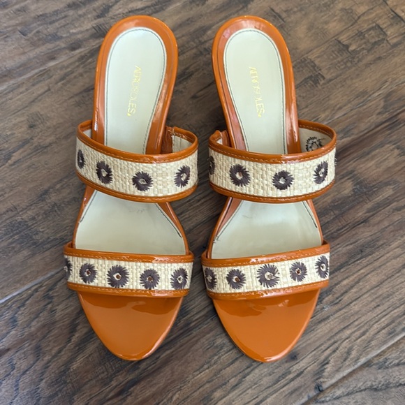 Aerosoles 2” Kitten Heel Slides, size 7M, “Sunbeam” Orange Combo, like new - Picture 2 of 15